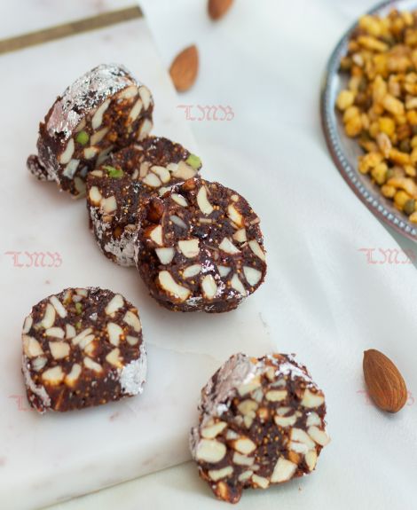 Anjeer Cake