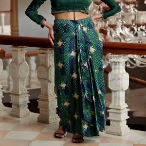 AMROOD, Chevron Straight Pleated Long Skirt