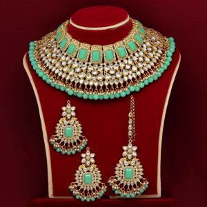 Pista Green Color Kundan Bridal Choker Necklace Set