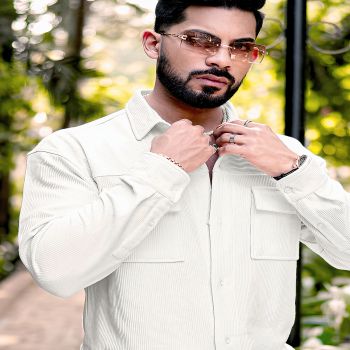 Maniac Mens Solid Collared Neck Full Sleeve White Knitted Shirt