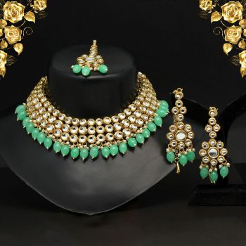 Parrot Green Color Kundan Necklace Set