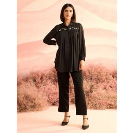 BLACK BUGS YOKE PLEATED SHIRT