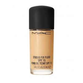 Studio Fix Fluid SPF 15 Mini Foundation - NC20